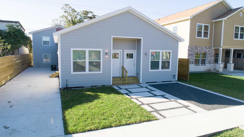 2620 Delafield St, Houston, TX for sale - Building Photo - Image 2 of 42