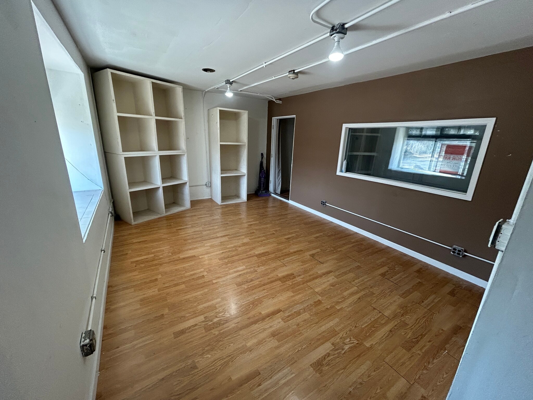 27-31 E Park Ave, Villa Park, IL à louer Photo intérieure- Image 1 de 7