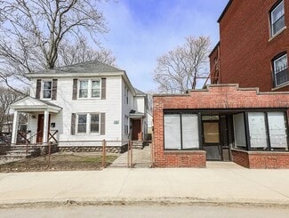 Plus de détails pour 385 Pleasant St, Worcester, MA - Commerce de détail à vendre
