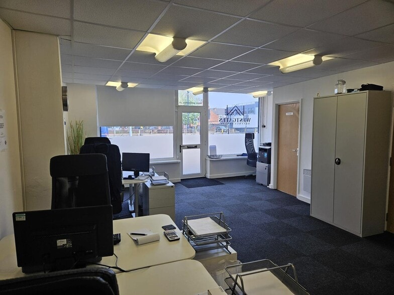 Charles St, Hull for sale - Interior Photo - Image 3 of 9