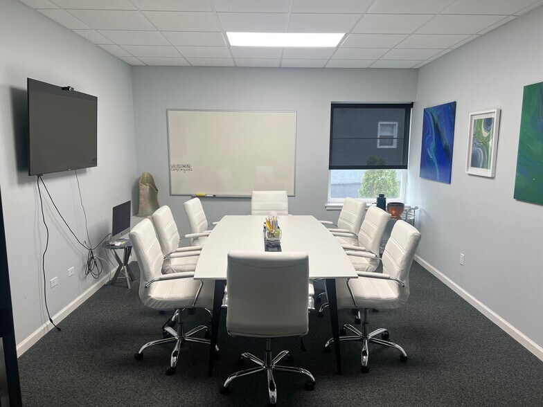 1136 US Highway 22, Mountainside, NJ à louer - Photo du bâtiment - Image 3 de 10