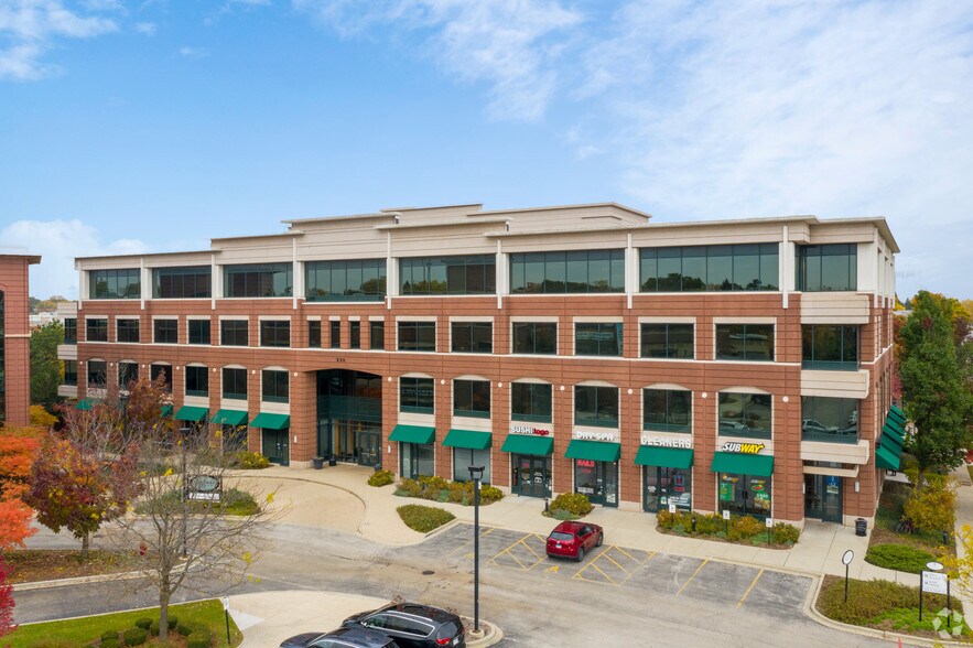 220 N Smith St, Palatine, IL à louer - Photo du bâtiment - Image 2 de 11