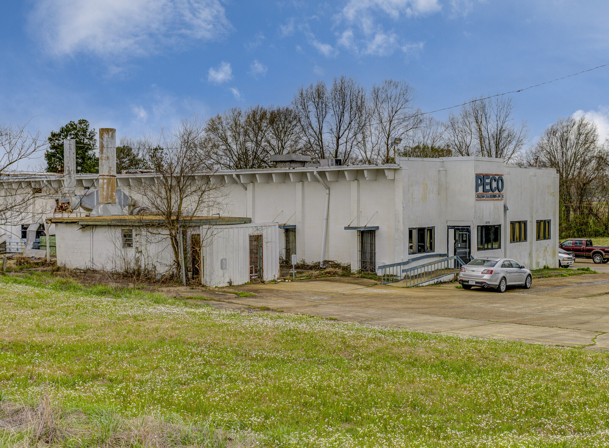 4639 Medgar Evers Blvd, Jackson, MS à vendre Photo du bâtiment- Image 1 de 16