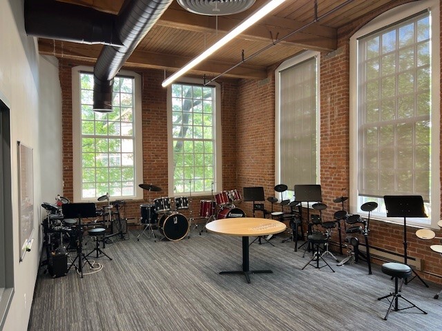 22 Mill St, Paterson, NJ for lease Interior Photo- Image 1 of 4