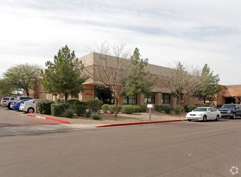 1455 W Scott Ave, Gilbert, AZ à louer - Photo du bâtiment - Image 2 de 4