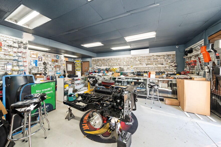 471 S Allen St, San Bernardino, CA à vendre - Photo du bâtiment - Image 3 de 15