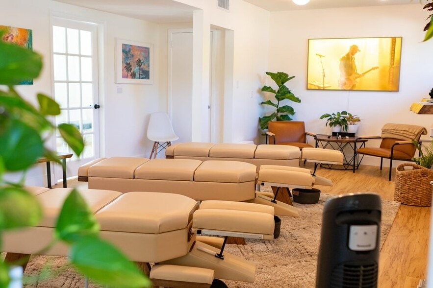 2500 1st Ave N, Saint Petersburg, FL for sale - Building Photo - Image 1 of 9