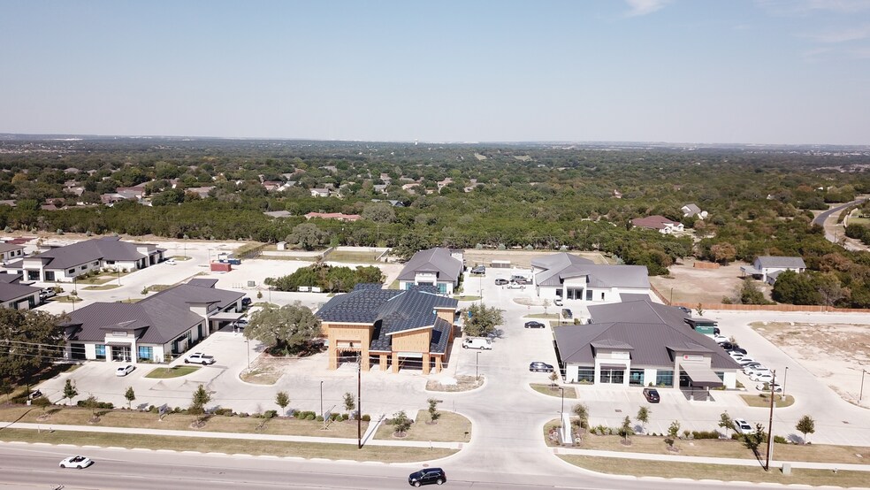 4841 Williams Dr, Georgetown, TX à vendre - Photo du bâtiment - Image 2 de 2