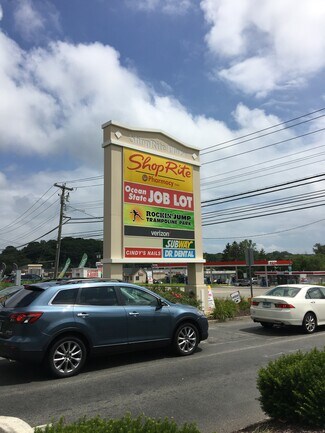 Plus de détails pour 713-745 Foxon Rd, East Haven, CT - Commerce de détail à louer