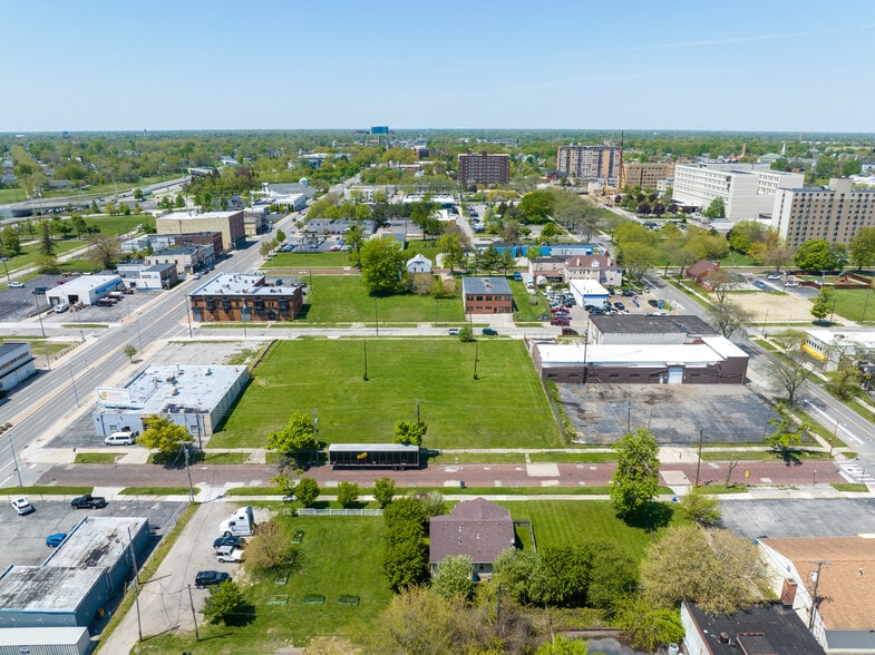 114 19th St, Toledo, OH for sale - Aerial - Image 3 of 6