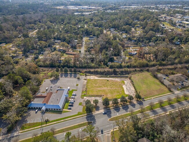 Plus de détails pour 1709 Mahan Dr, Tallahassee, FL - Terrain à vendre