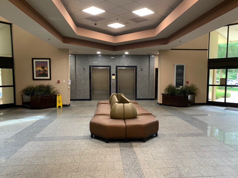 25 Hospital Center Blvd, Hilton Head, SC à louer - Photo intérieure - Image 3 de 24