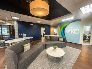 8810-8815 Renner Blvd, Lenexa, KS à louer Photo intérieure- Image 2 de 6