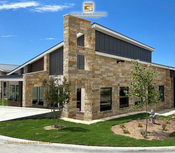 13341 W Highway 290, Dripping Springs, TX for lease - Building Photo - Image 1 of 22