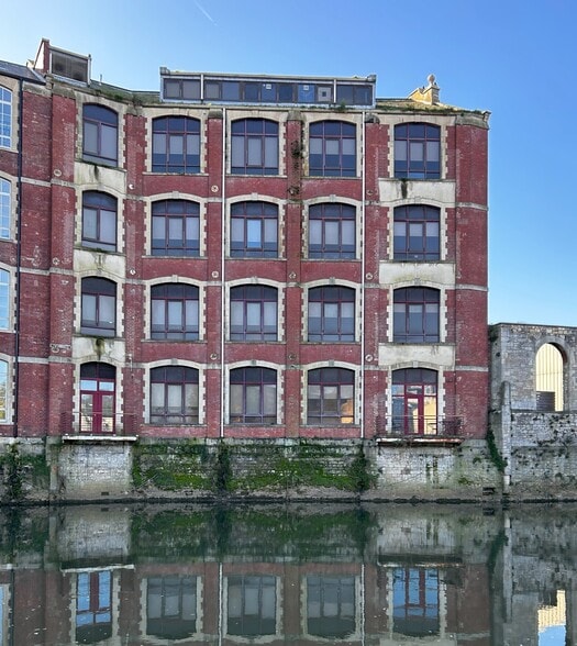 210 Lower Bristol Rd, Bath for sale - Primary Photo - Image 1 of 6