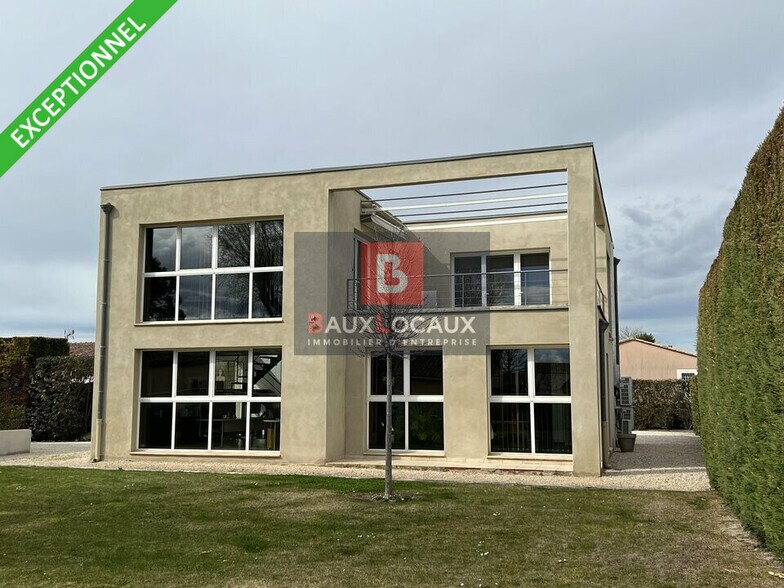 Office in Entraigues-sur-la-Sorgue for sale - Building Photo - Image 2 of 15