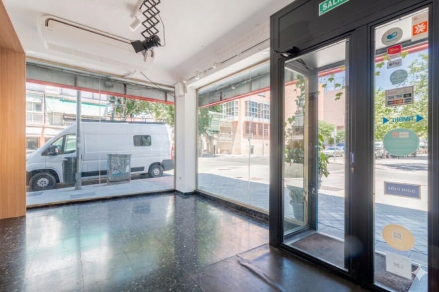 Multifamily in Madrid, Madrid for sale - Building Photo - Image 3 of 6