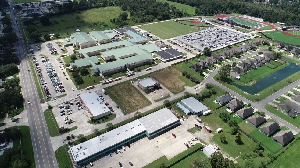 Tract D Dutchtown Gardens Avenue, Geismar, LA à vendre - Photo du bâtiment - Image 2 de 2