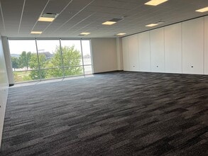 1960 Kimball Ave, Manhattan, KS for lease Interior Photo- Image 2 of 3