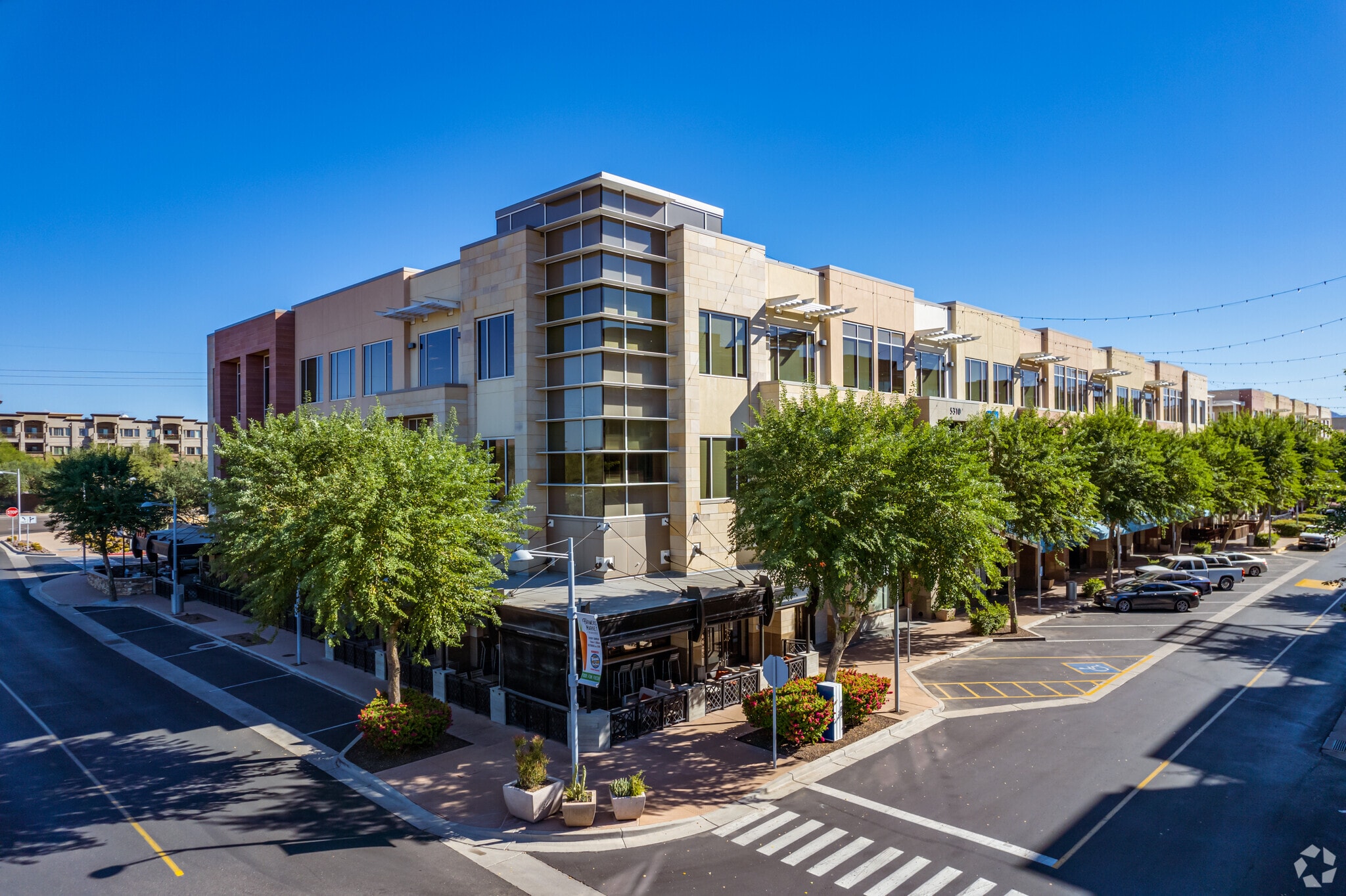 5310 E High St, Phoenix, AZ for lease Primary Photo- Image 1 of 9