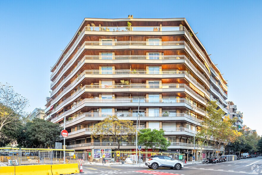 Carrer de Nàpols, 216, Barcelona, Barcelona for sale - Primary Photo - Image 1 of 2
