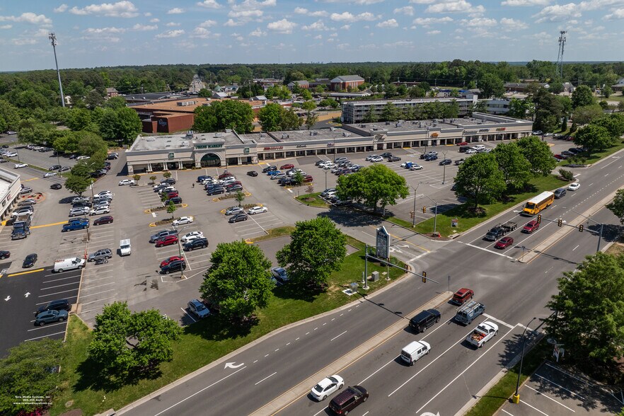 1507 N Parham Rd, Richmond, VA à louer - Photo du bâtiment - Image 3 de 9