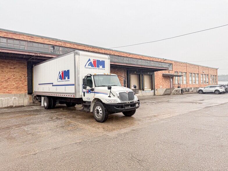 1 Sexton Rd, McKees Rocks, PA à vendre - Photo du bâtiment - Image 3 de 16