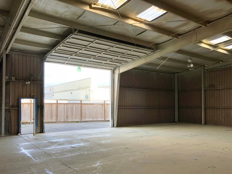 449 W Clark St, Eureka, CA à vendre - Photo intérieure - Image 3 de 9