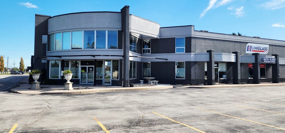 301 Croft Dr, Windsor, ON à vendre - Photo du bâtiment - Image 3 de 25