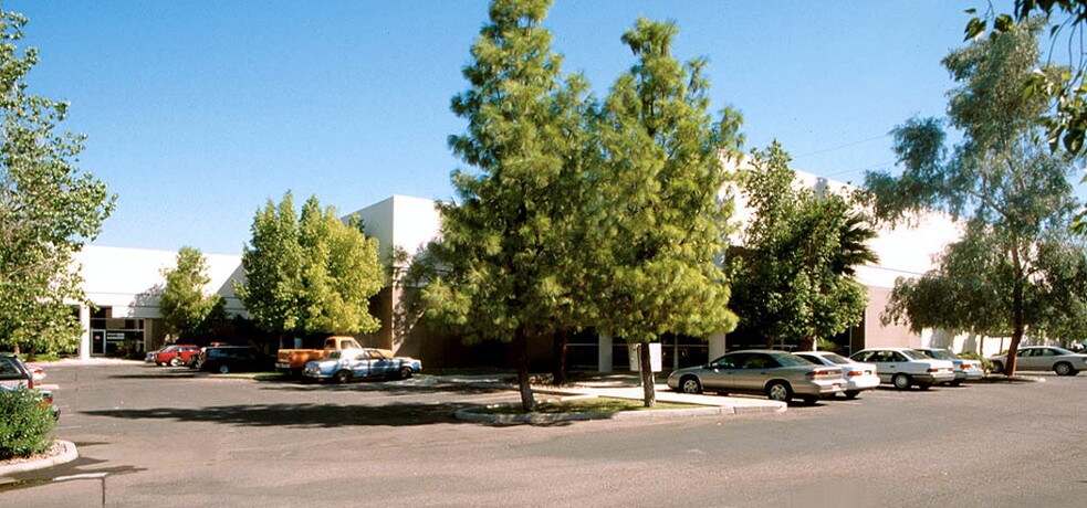 2877 N Nevada St, Chandler, AZ à louer - Photo du bâtiment - Image 2 de 5