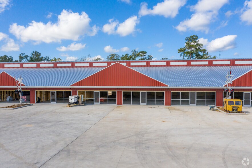 10445 Eastex Freeway, Beaumont, TX à louer - Photo du bâtiment - Image 2 de 22