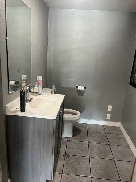 1800 St Paul Ave, Waukesha, WI for sale - Building Photo - Image 2 of 9