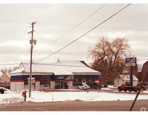 530 E Saginaw Hwy, Grand Ledge, MI à louer - Photo du bâtiment - Image 2 de 10