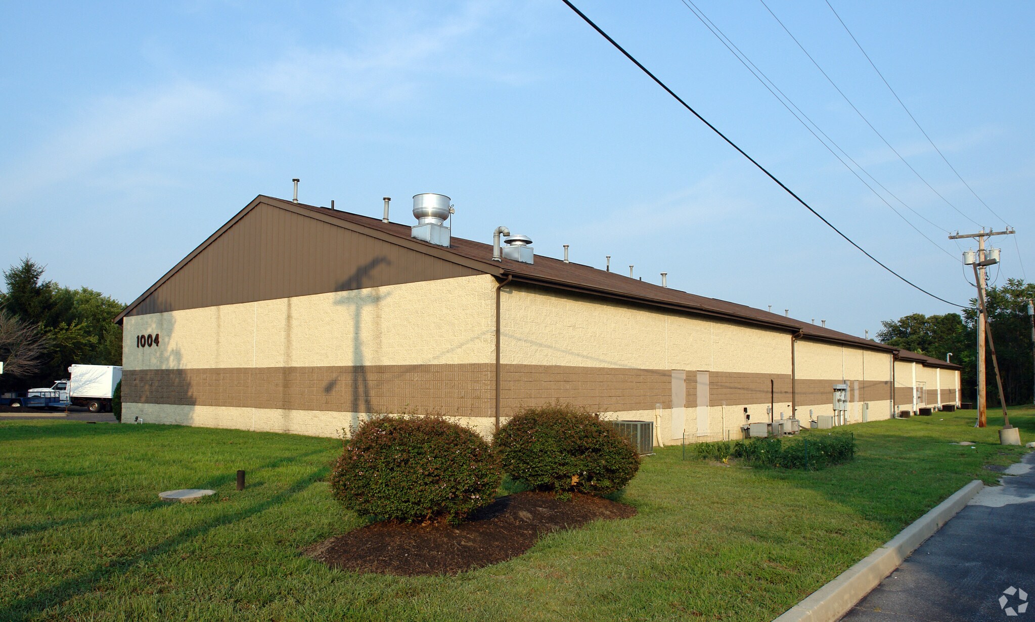 1004 Industrial Dr, West Berlin, NJ à vendre Photo du bâtiment- Image 1 de 1