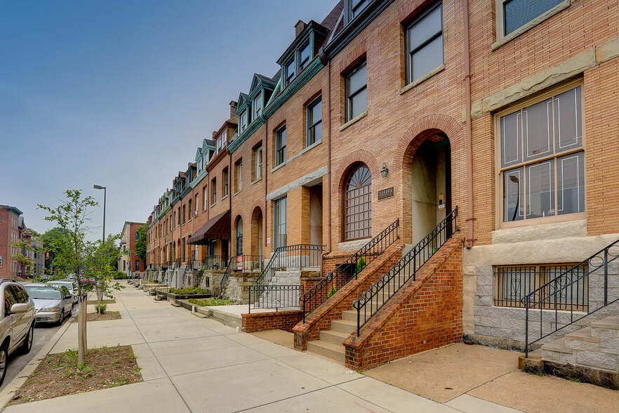 1609 St. Paul St, Baltimore, MD à vendre - Photo du bâtiment - Image 2 de 15