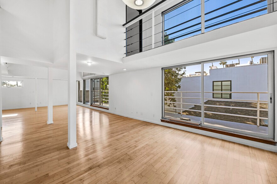 1350-1352 Abbot Kinney Blvd, Venice, CA à louer - Photo du bâtiment - Image 3 de 18