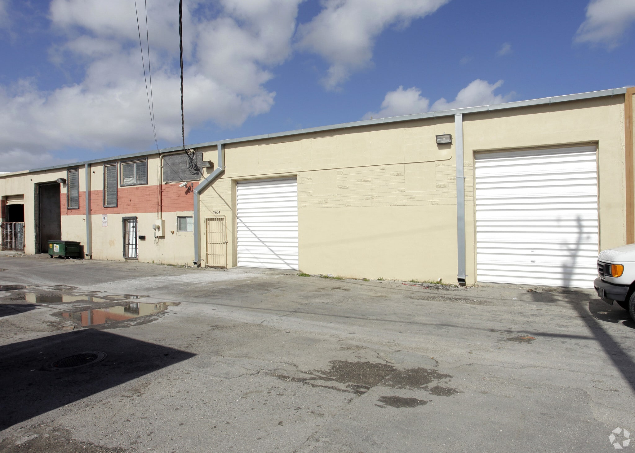 3904 NW 32 Ave, Miami, FL for lease Primary Photo- Image 1 of 21