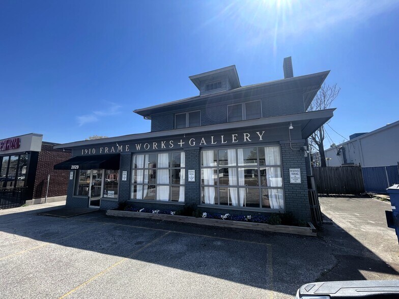 2029 Union Ave, Memphis, TN à vendre - Photo du bâtiment - Image 2 de 3