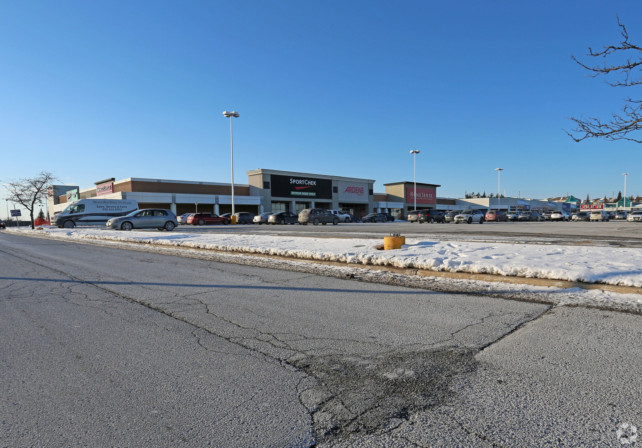 135 Harwood Ave N, Ajax, ON for sale Primary Photo- Image 1 of 1