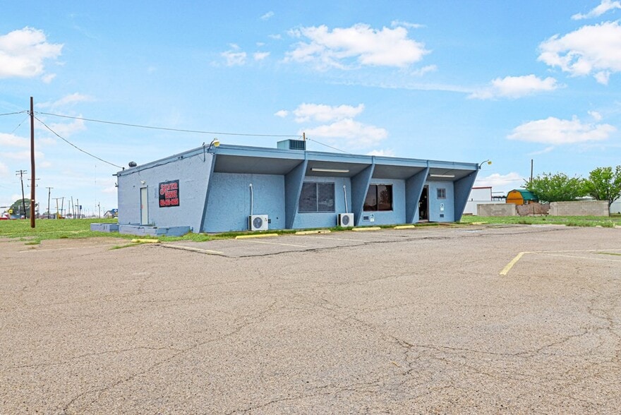 406 S Jackson Ave, Odessa, TX for lease - Building Photo - Image 2 of 10