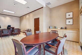 499 University St, Palo Alto, CA for lease Interior Photo- Image 2 of 13