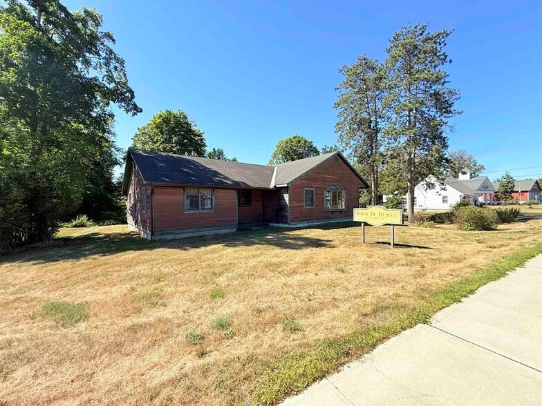 21 Preston Ln, Bomoseen, VT à vendre - Photo du bâtiment - Image 2 de 17
