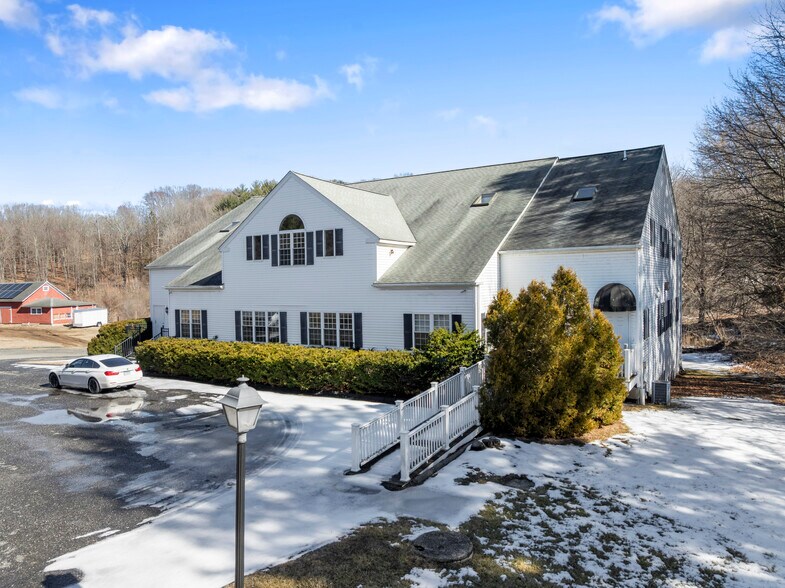 128 Litchfield Rd, New Milford, CT à vendre - Photo du bâtiment - Image 3 de 65