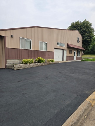 Plus de détails pour 545 Broadway Ave, Saint Paul Park, MN - Local d'activités à louer