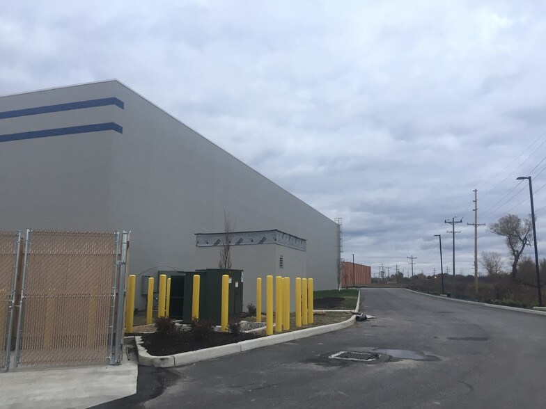 135 Buell Ave, Buffalo, NY à louer - Photo du bâtiment - Image 3 de 6