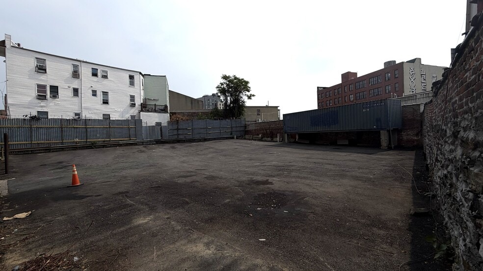 430-440 Timpson Pl, Bronx, NY for lease - Building Photo - Image 3 of 7