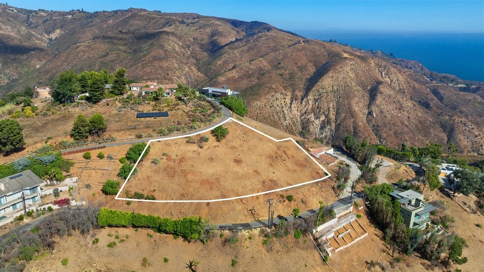 21800 Azurelee Dr, Malibu, CA for sale - Building Photo - Image 3 of 21