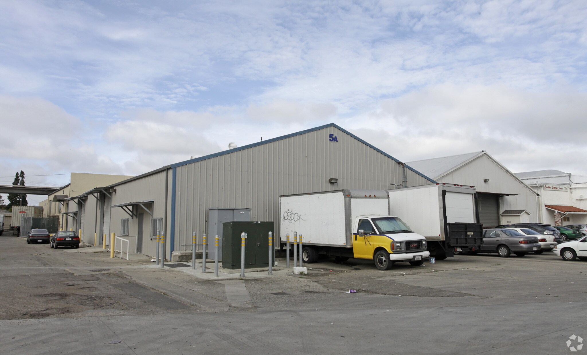 9957 Medford Ave, Oakland, CA à vendre Photo du bâtiment- Image 1 de 7
