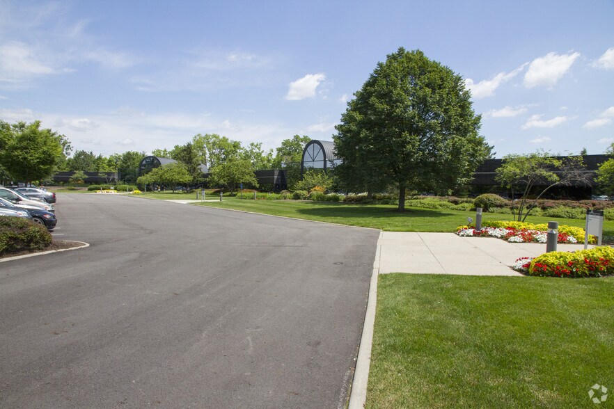 5500 Frantz Rd, Dublin, OH à louer - Photo du bâtiment - Image 3 de 8