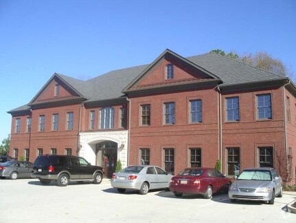 931 Sharit Ave, Gardendale, AL for lease - Building Photo - Image 2 of 4